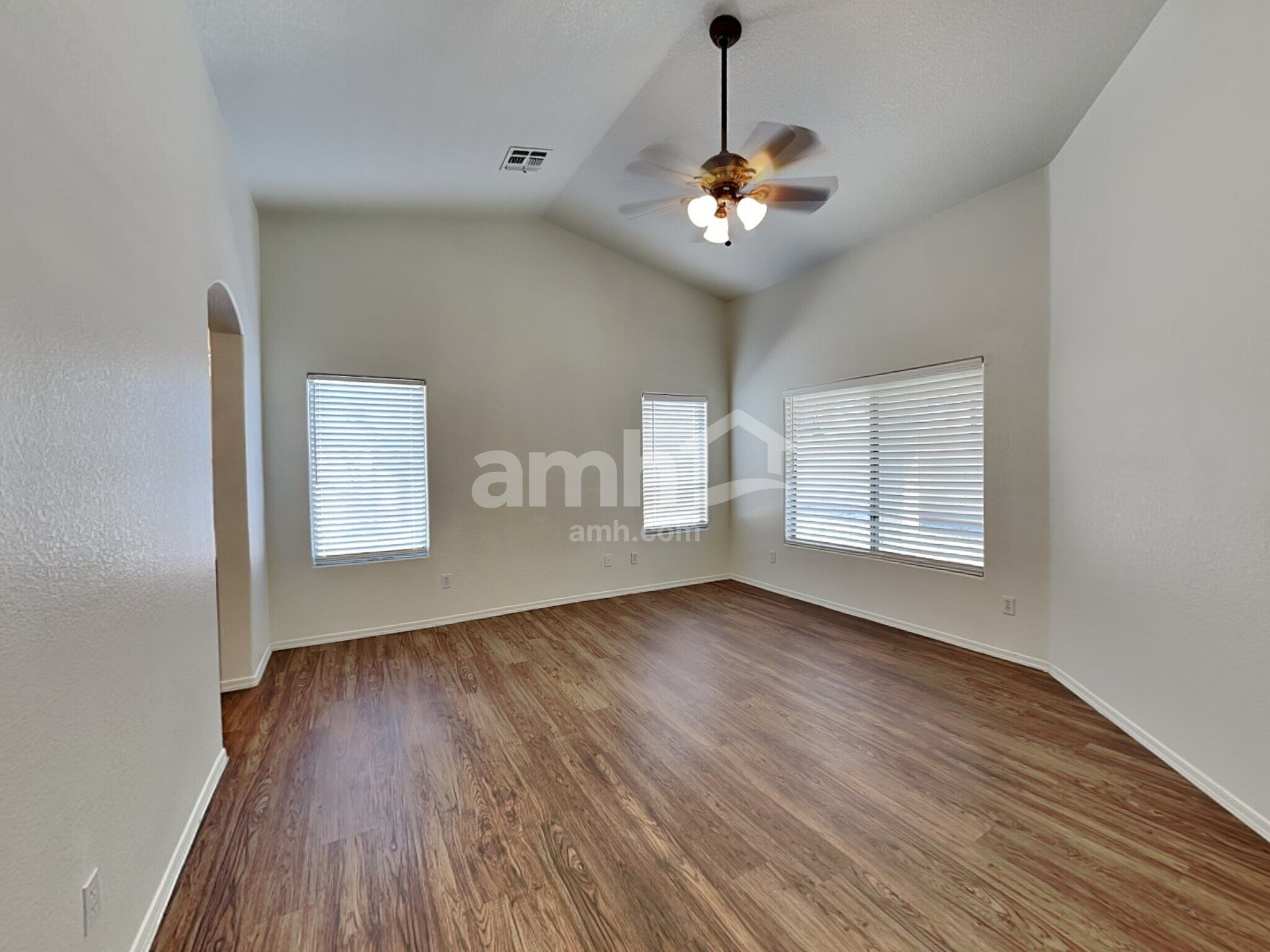 Building Photo - 5718 W Orchid Ln