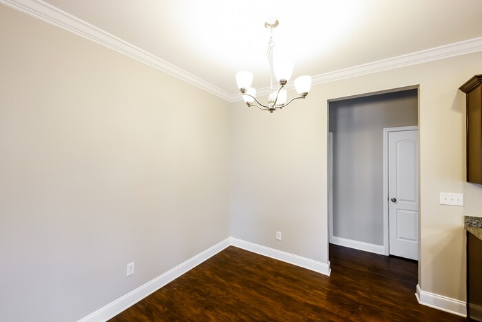 Building Photo - 306 Addison Ct