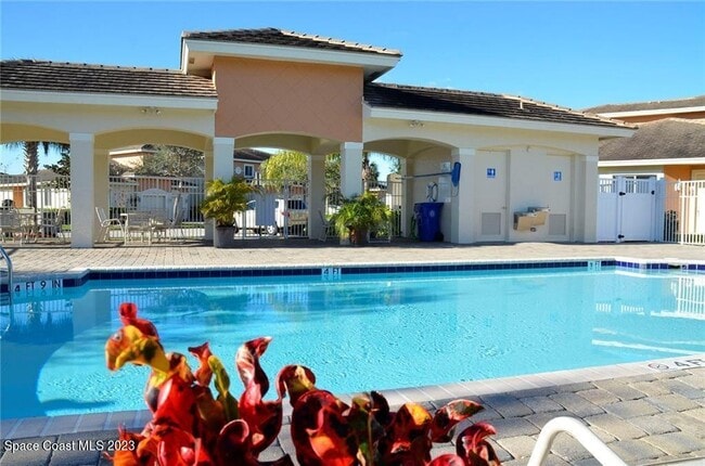 Building Photo - 812 Middleton Dr SW