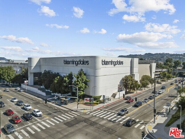 Building Photo - 14572 Dickens St