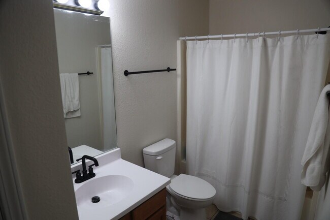 Building Photo - 4306 Derby Ridge Dr