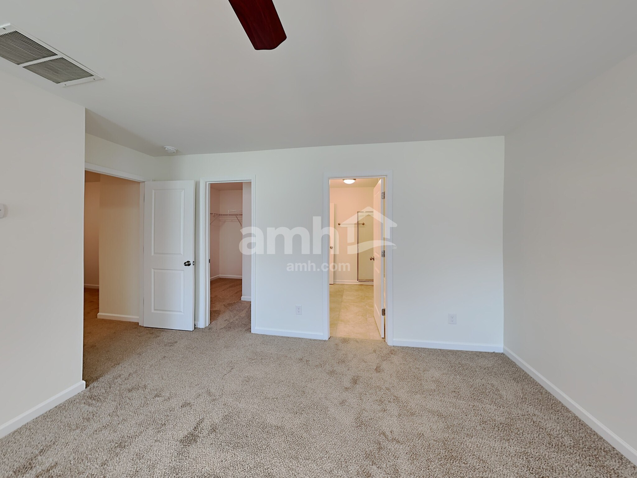 Building Photo - 290 Maxton Ave