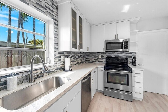 Building Photo - 81 NE 47th St