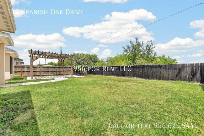 Building Photo - 140 Spanish Oak Dr
