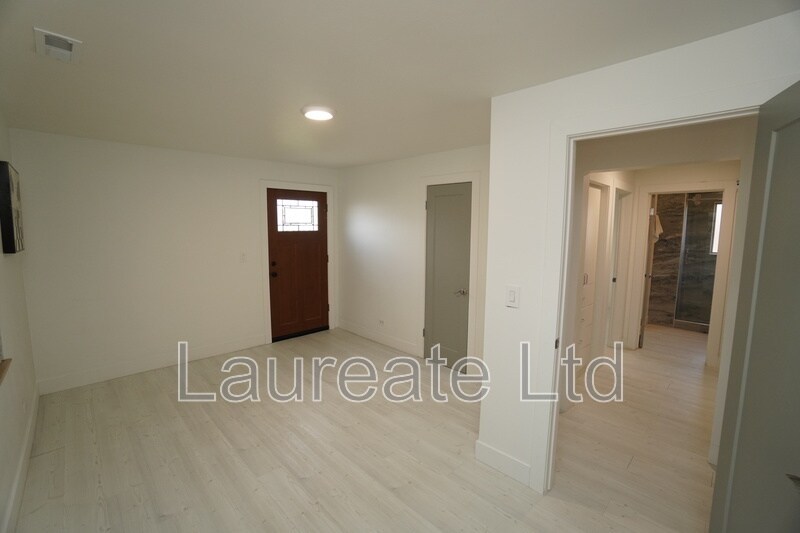Building Photo - 5090 W 36th Ave