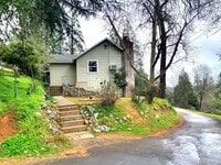 Building Photo - 3-bed 2-bath home with amazing views of Placerville!
