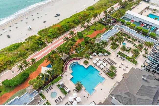 Building Photo - 4779 Collins Ave