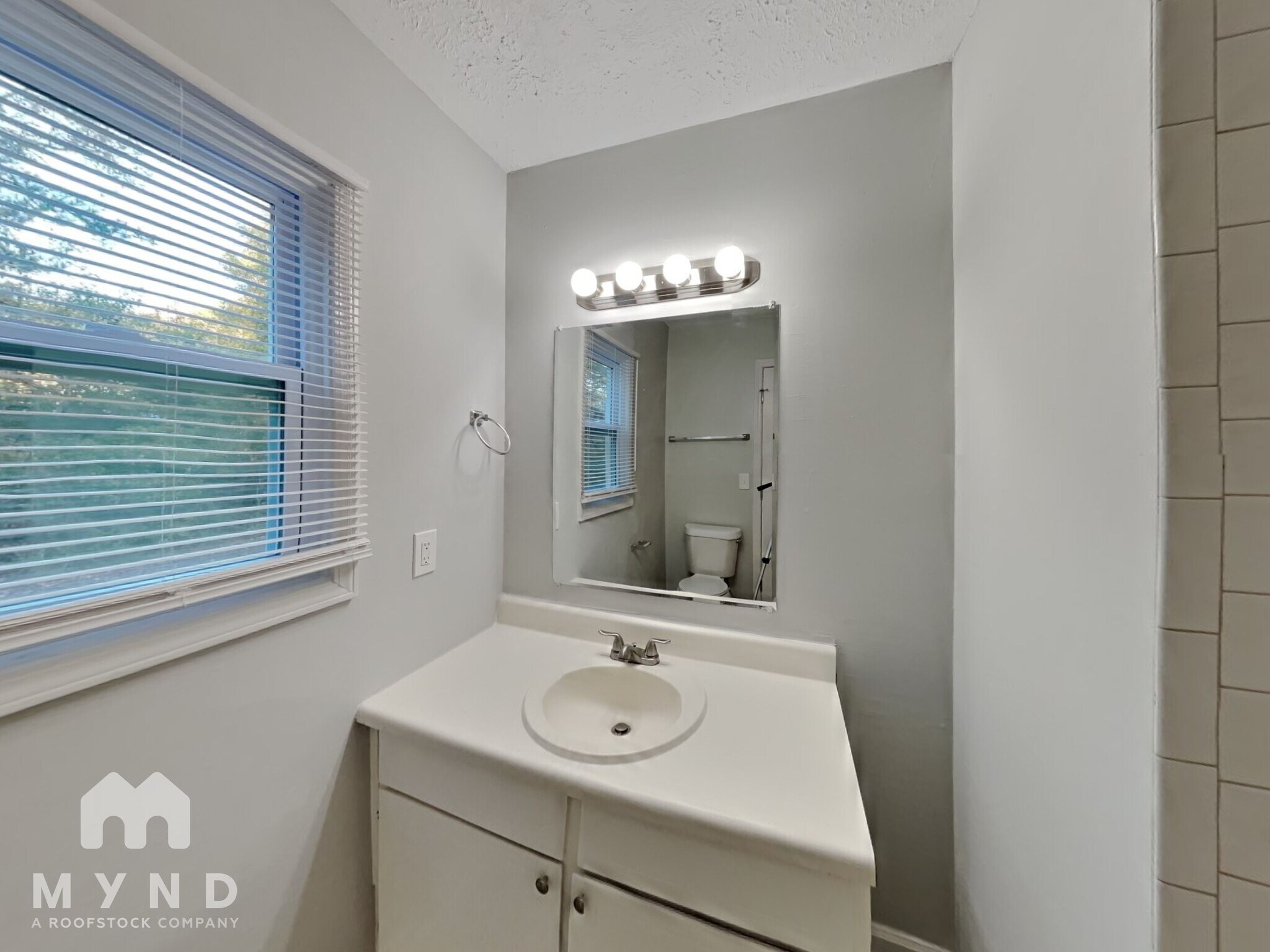 Building Photo - 870 Millard Farmer Rd