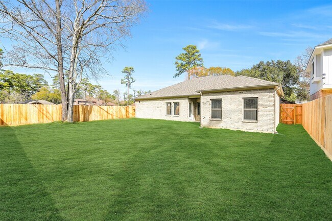 Building Photo - 11927 Pondwood Dr