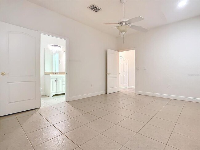 Building Photo - 132 Orange Ave