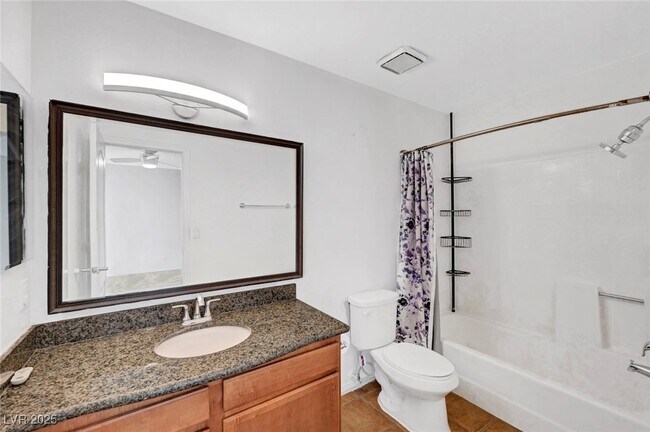 Building Photo - 2121 Blue Breeze Dr