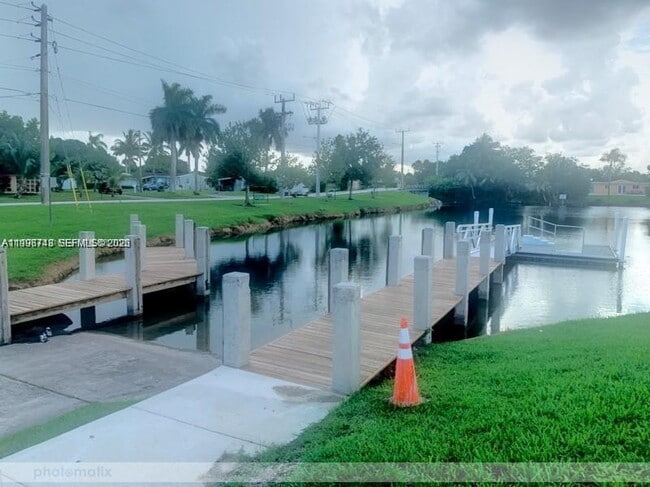 Building Photo - 2698-2704-2704 NW 65th Ave