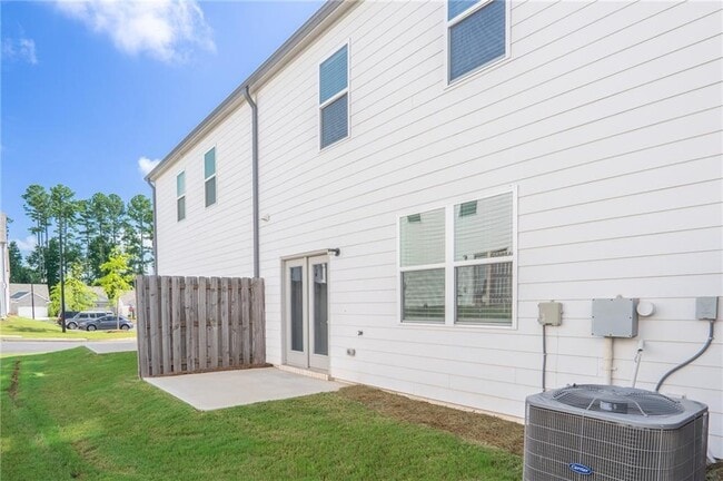 Building Photo - 2473 Bayberry St
