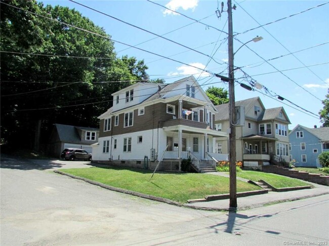 Building Photo - 384 Brightwood Ave