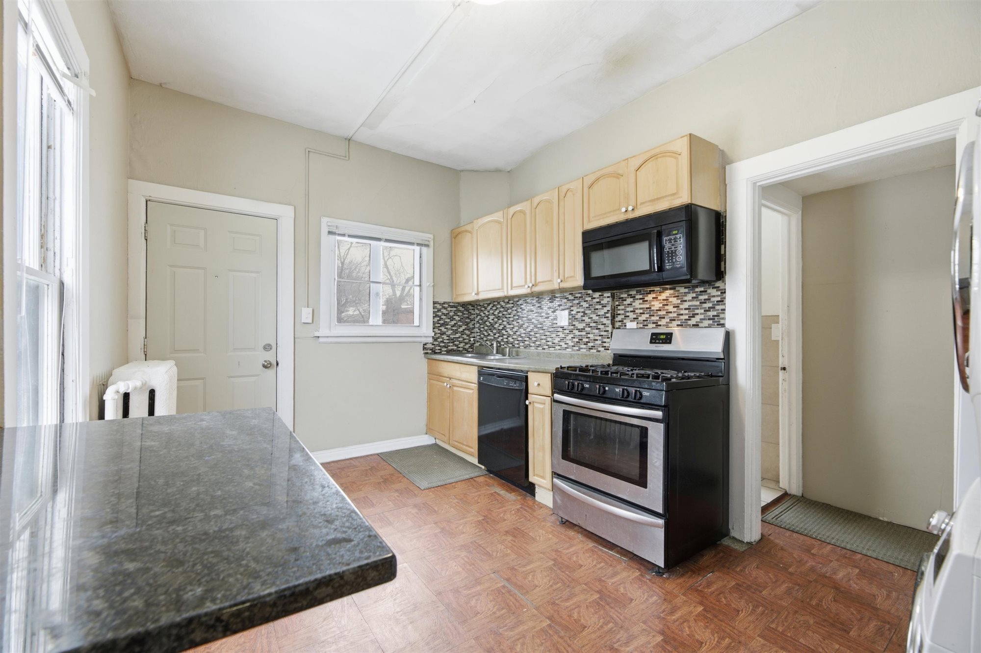 Building Photo - 514 5th Ave SE