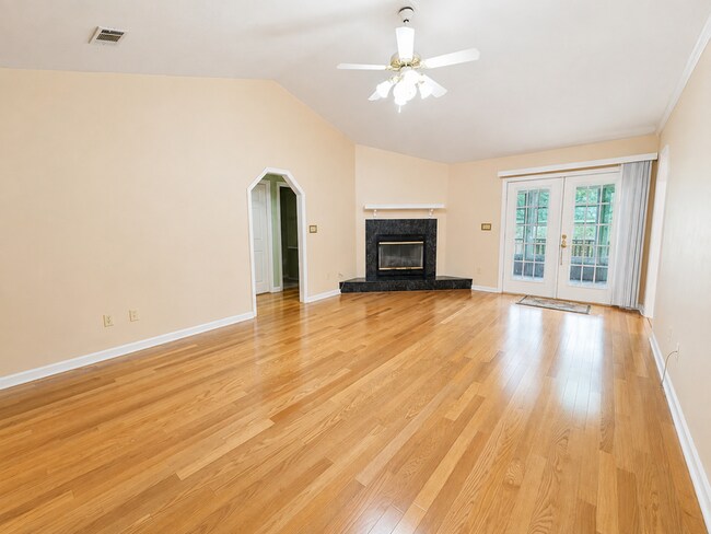 Building Photo - 1285 Cordova Cir