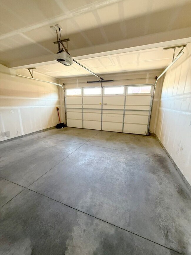Building Photo - Luxury Condo, Center of Bozeman