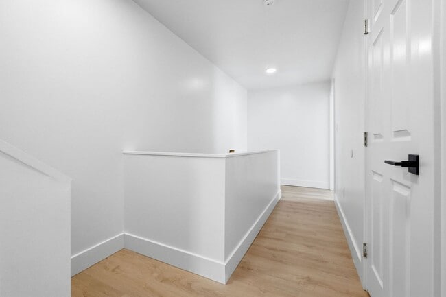 Building Photo - New Renovation - Sharpsburg