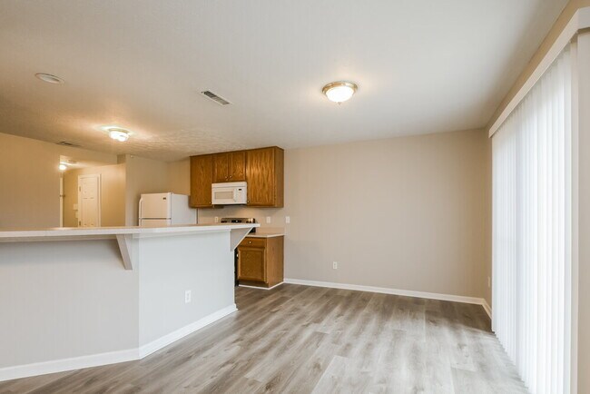 Building Photo - 443 Grabill Dr