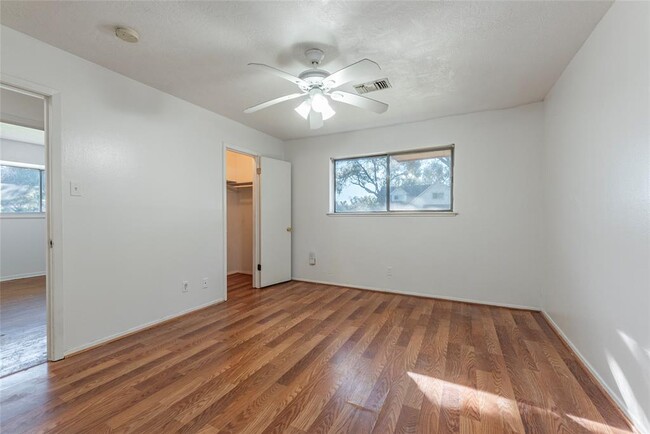 Building Photo - 2720 Blueberry Ln