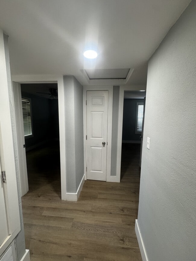 Building Photo - 207 Milton Rd