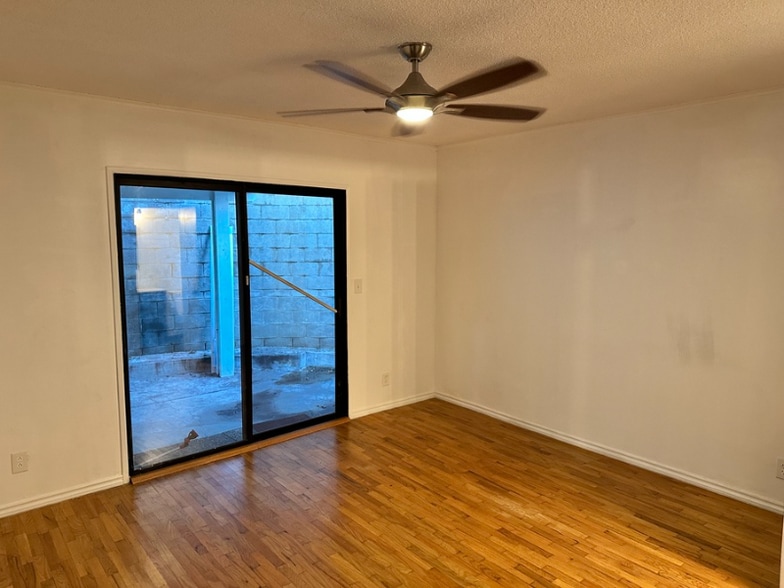 Building Photo - 3236 Larissa Dr