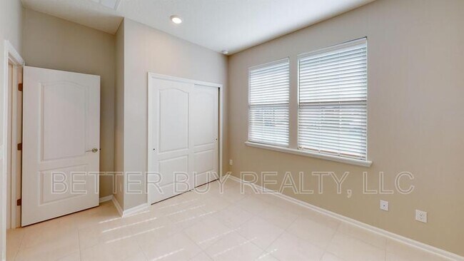 Building Photo - 91 Las Casitas Blvd