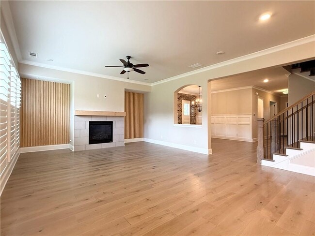 Building Photo - 6220 Bellmoore Park Ln