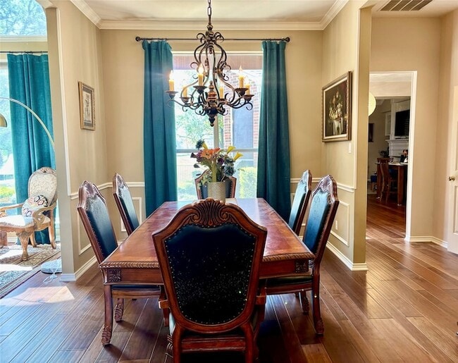 Building Photo - 1327 Barrington Dr