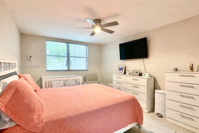 Building Photo - 8323 Lake Dr