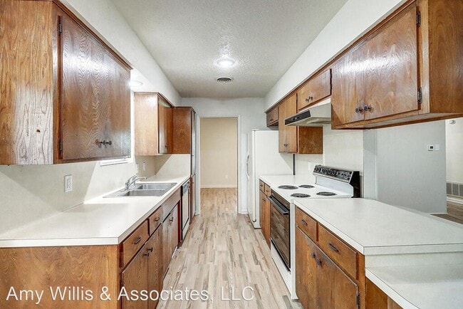 Building Photo - 4 br, 2 bath House - 1130 Alexandria