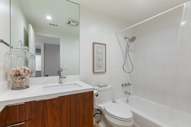 Building Photo - 7446 Trigo Ln
