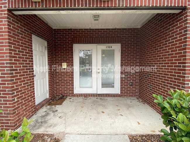 Building Photo - 1524 Fieldview Dr