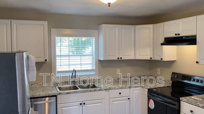 Building Photo - 2731 Ontario St