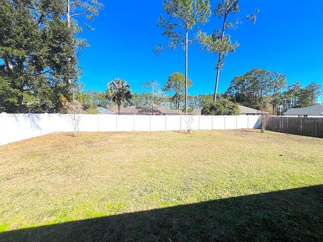 Building Photo - 9 Raemond Ln