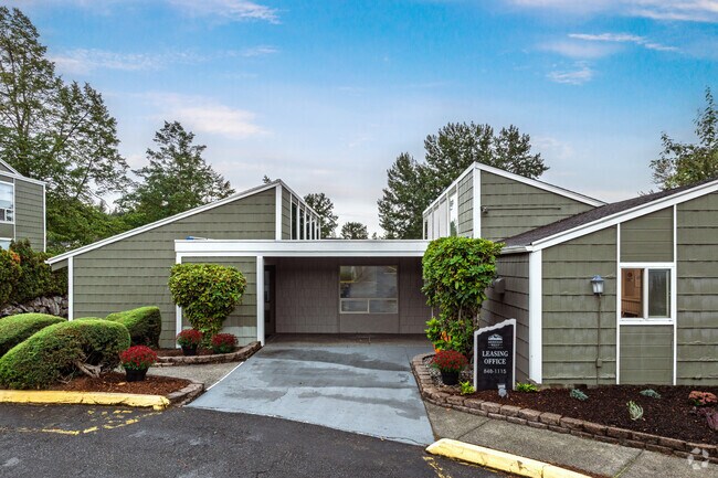 Building Photo - Meridian West Apartments