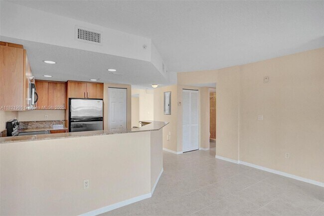 Building Photo - 201 Golden Isles Dr