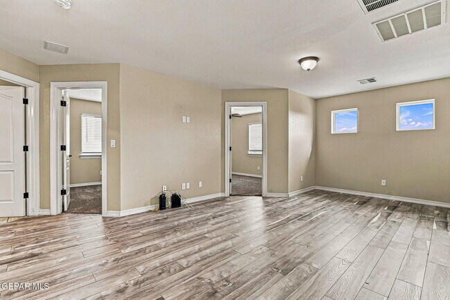 Building Photo - 14525 Juan Diego Dr