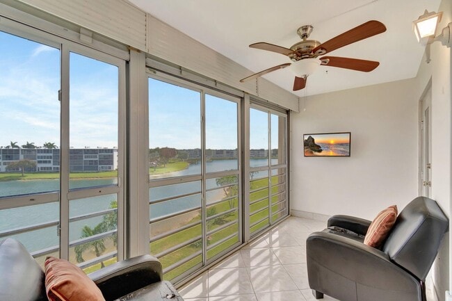 Building Photo - 4049 Wolverton C