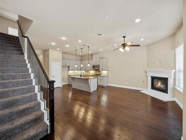 Building Photo - 298 Almanor St