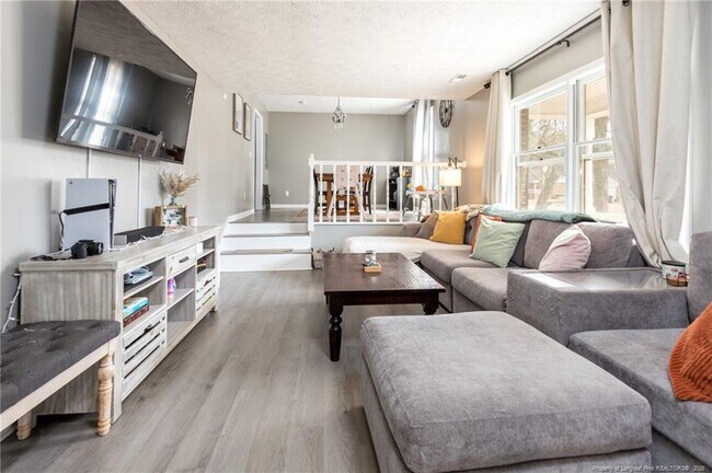 Building Photo - 677 Prestige Blvd