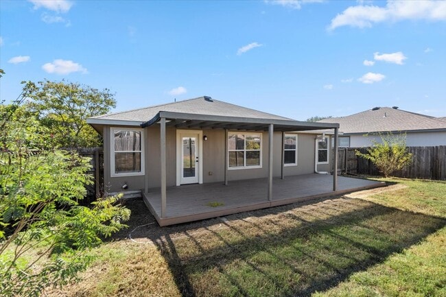 Building Photo - 208 Rock Hound Ln