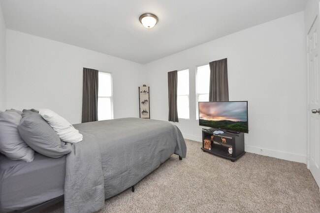 Building Photo - 3029 Beulah St