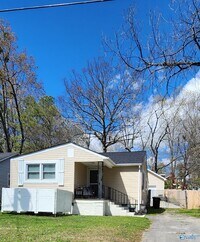 Building Photo - 1321 Ann St NW