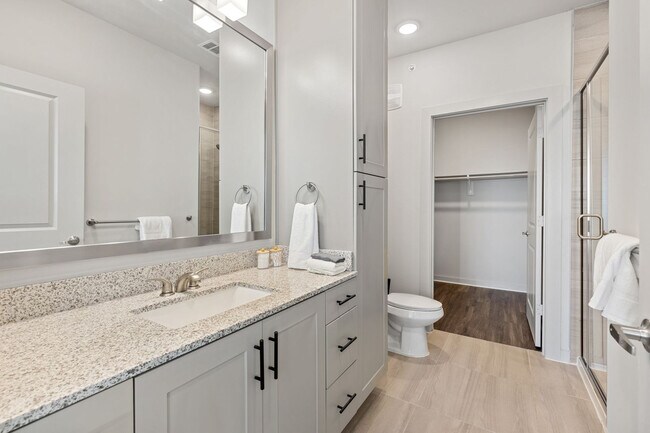 Building Photo - 5820 1/2 Cameron Road-SI FL4-ID1303394P