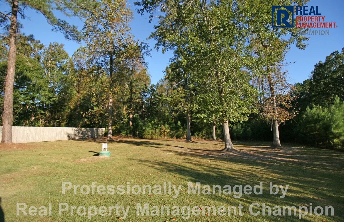 Building Photo - 1003 Marston Dr