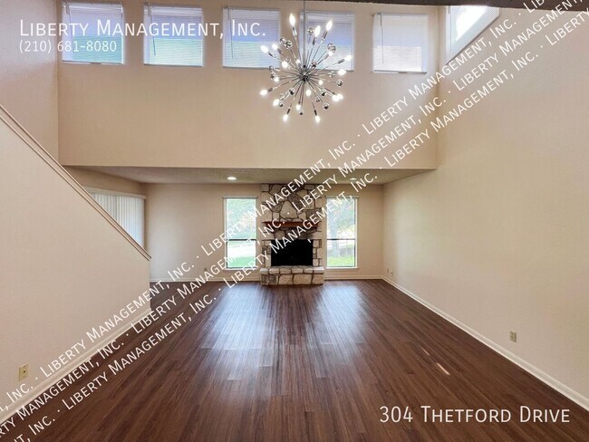 Building Photo - 304 Thetford Dr