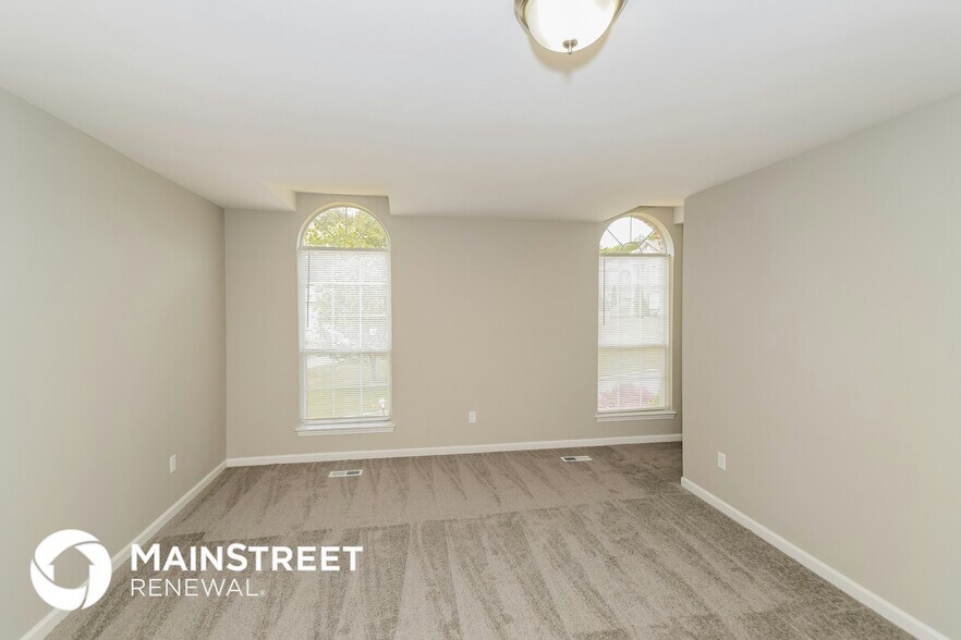 Building Photo - 1232 Riverford Dr