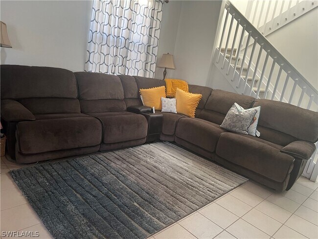 Building Photo - 5483 Cameron Dr