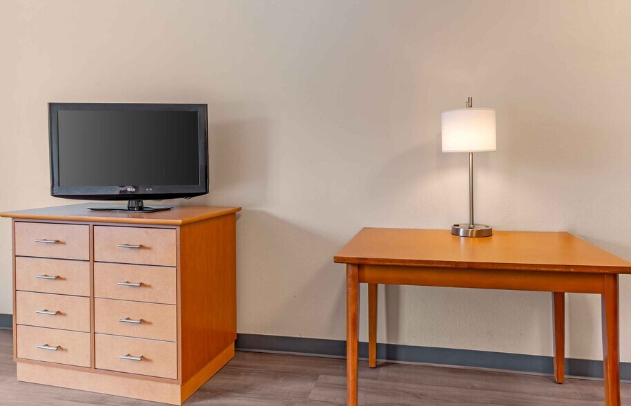 Building Photo - Furnished Studio-Fort Worth - Fossil Creek